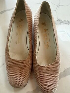 Bruno Magli Taupe Mesh Leather Pumps
